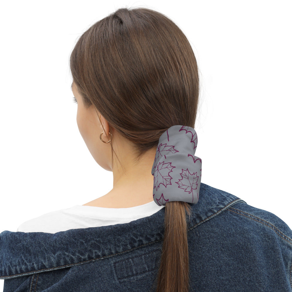Maple Leaf Neck Gaiter (Magenta Purple/Sleet)